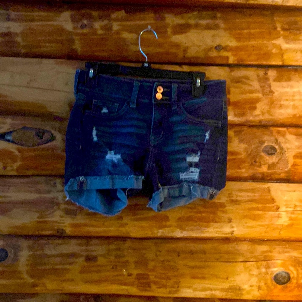 Juniors size 5 so Jean shorts